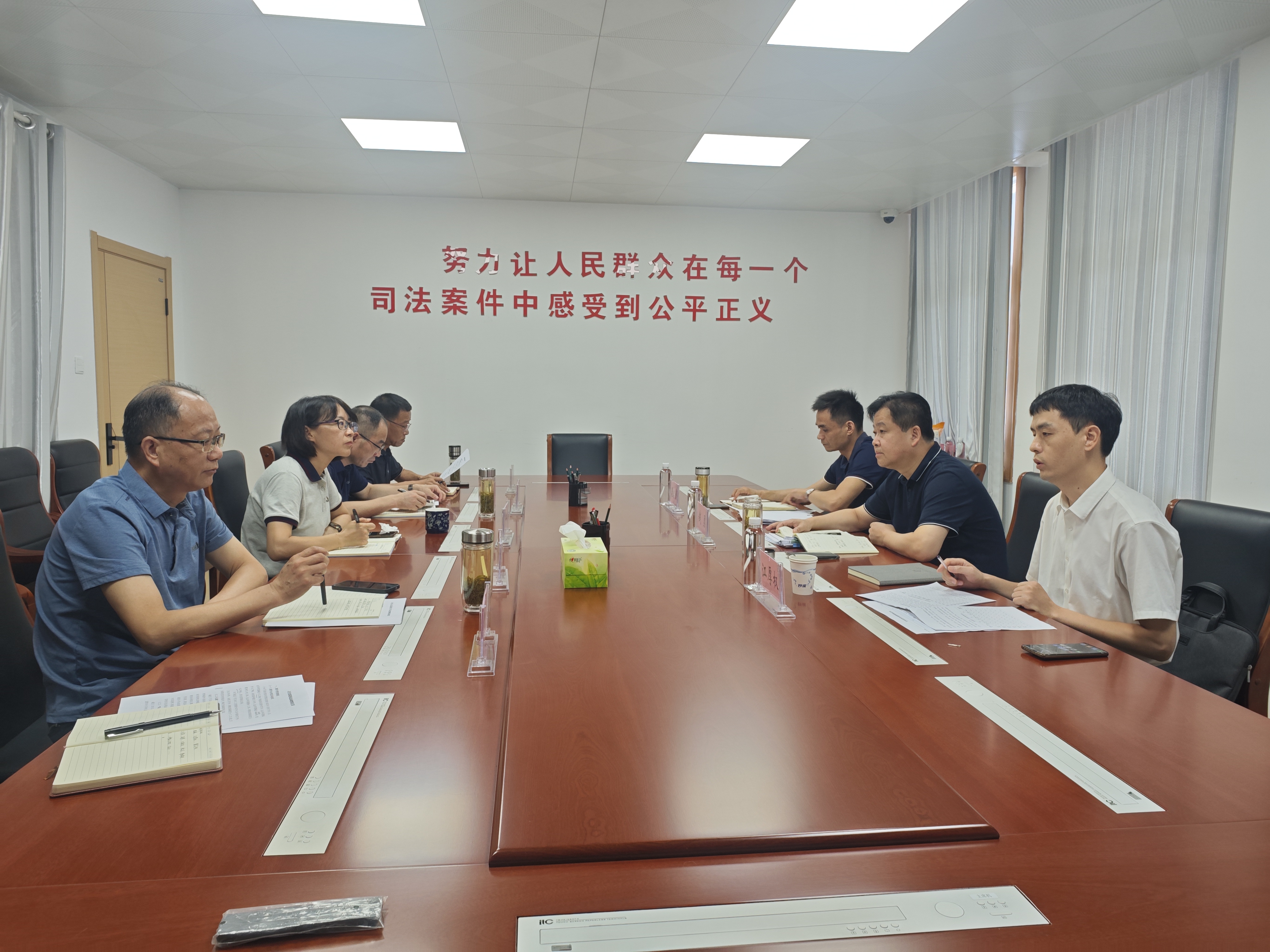 市中院来石台法院调研督导立案、信访及审判管理工作