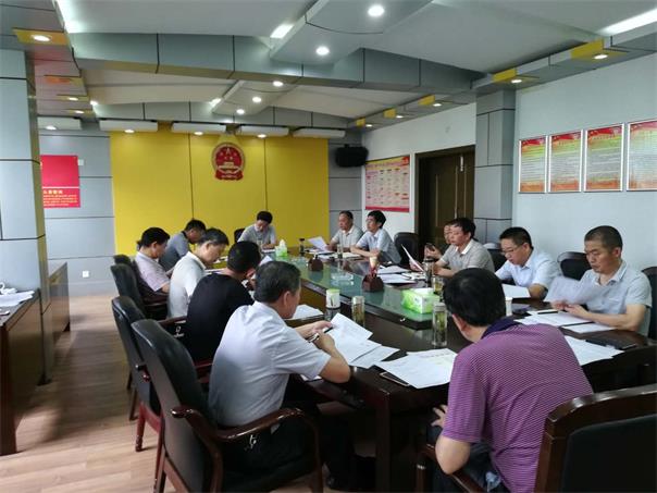 县人大常委会召开第三十一次党组会议和三十二次主任会议