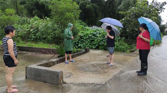 小河2.jpg