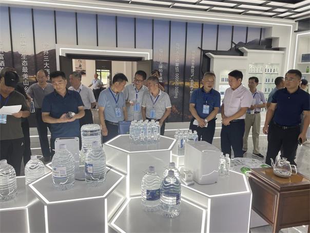 20210830102711_35739.jpg 重点项目视察1.jpg